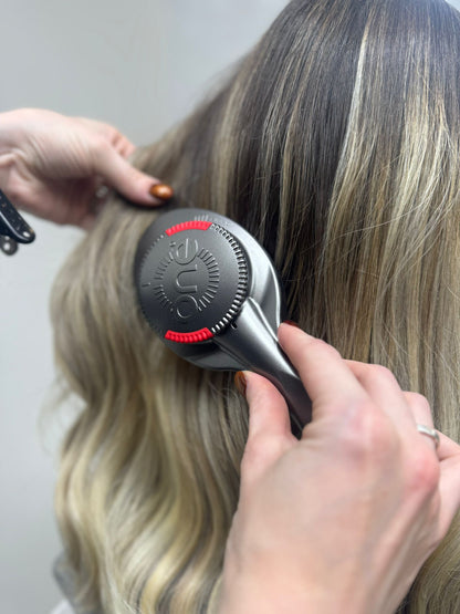 ONE Pro Hairbrush - Metallic Edition, Titanium