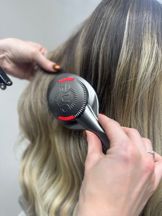 ONE Brush Pro Hairbrush - Metallic Edition, Titanium