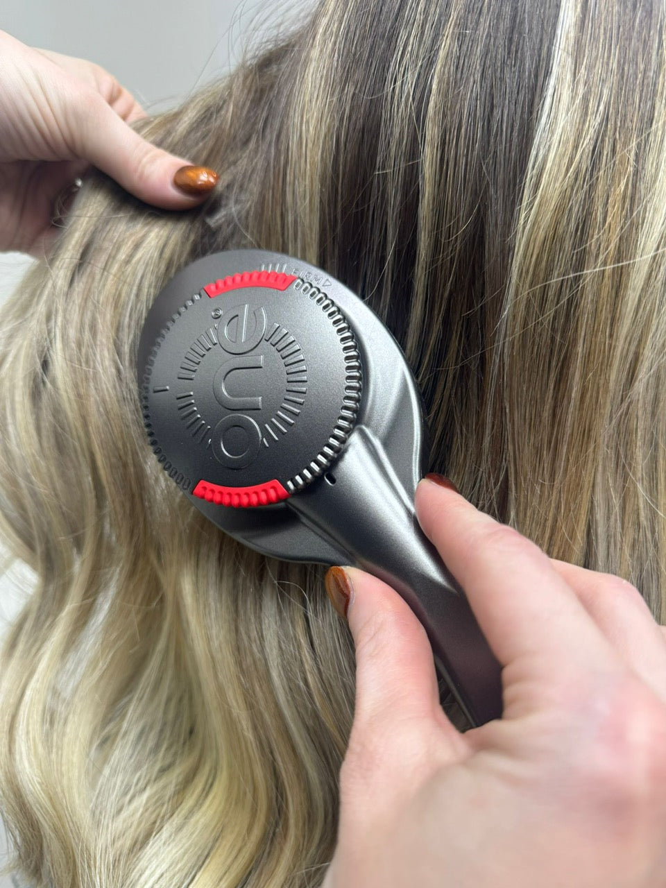 ONE Brush Pro, Metallic Edition